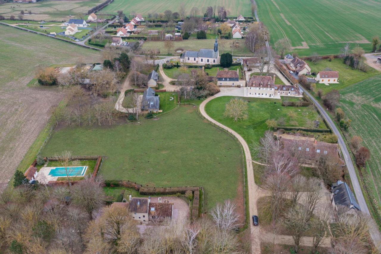 Charmante chaumière romantique avec piscine chauffée Bieville-en-Auge Esterno foto