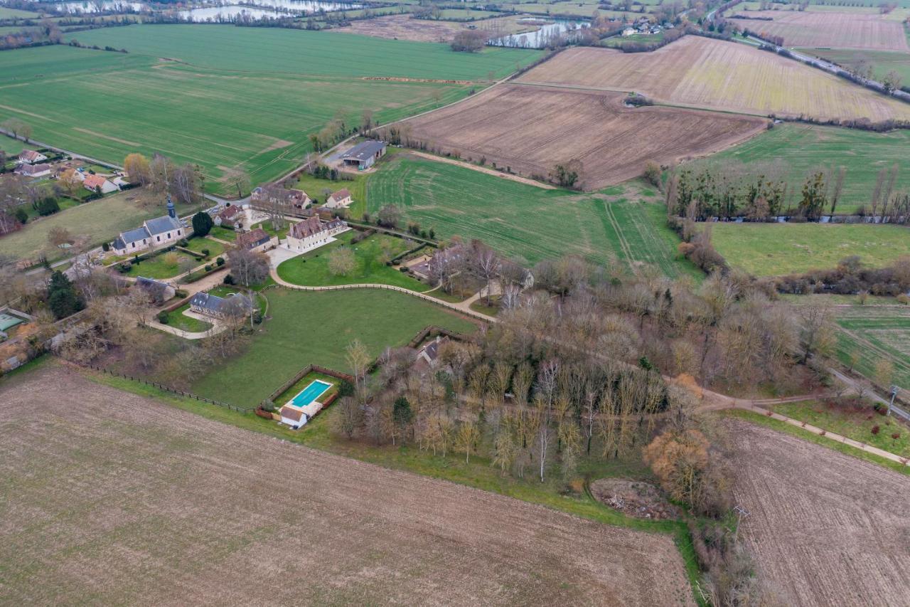 Charmante chaumière romantique avec piscine chauffée Bieville-en-Auge Esterno foto