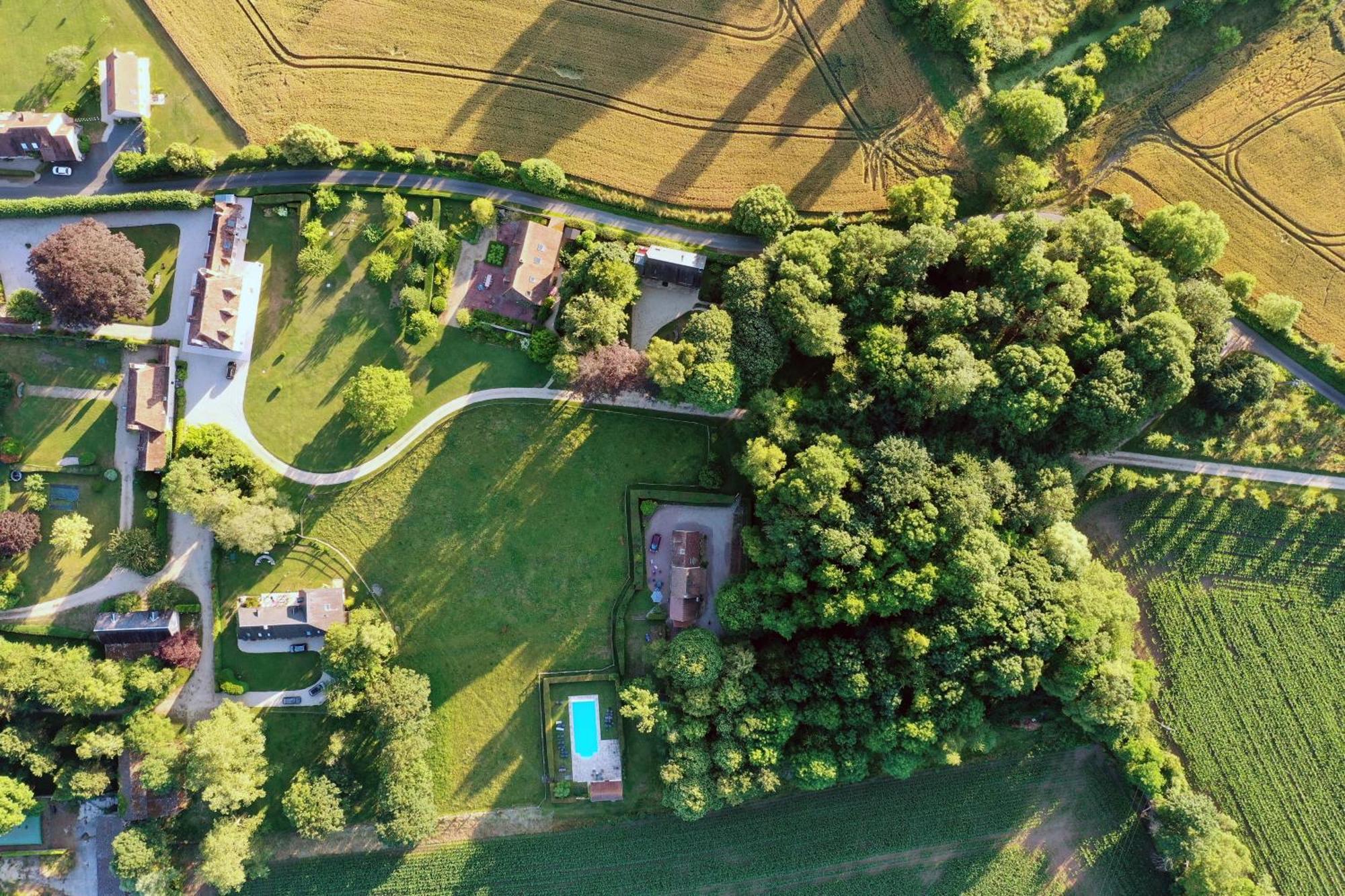 Charmante chaumière romantique avec piscine chauffée Bieville-en-Auge Esterno foto